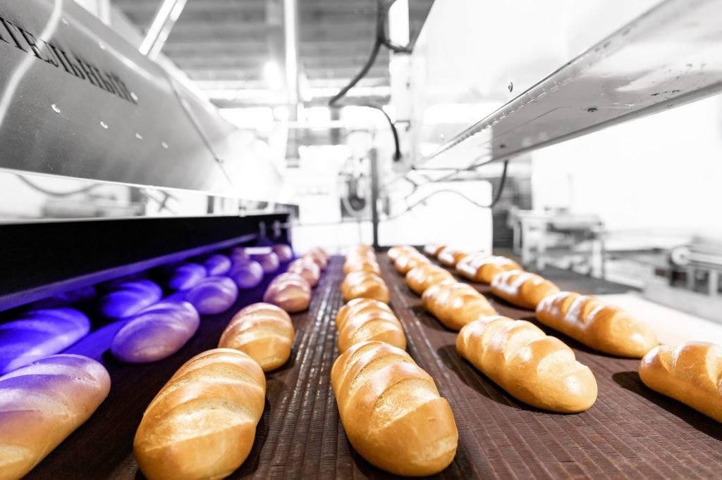 Nettoyage cryogénique de convoyeurs et de chaînes de production alimentaires 